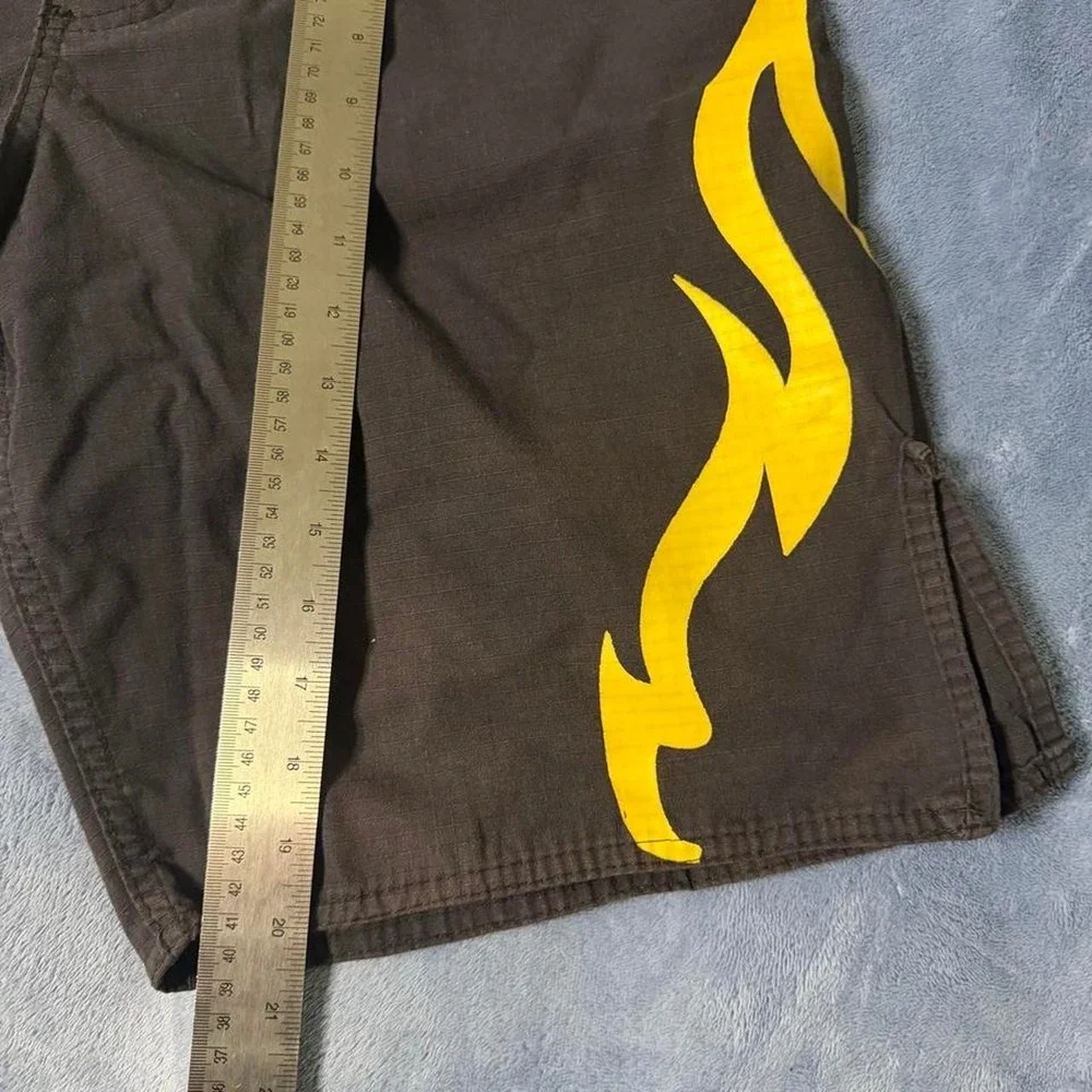 Vulkan black & yellow board shorts men  Size M /34